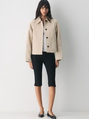 NWT Aritzia Babaton Skyline Capri Navy